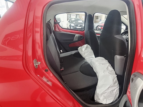Toyota Aygo 15 of 17