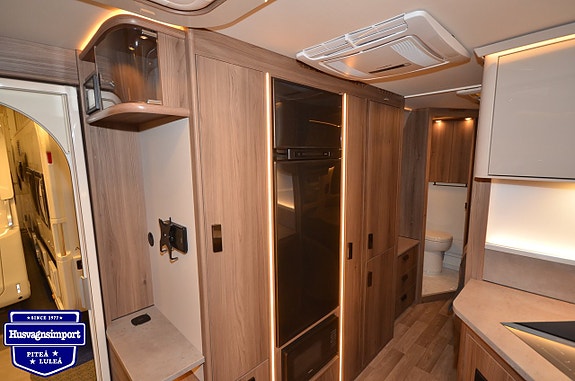 Kabe Imperial 600 XL KS Vinkelkök / Dubbelbädd / 2300 kg 9 of 19
