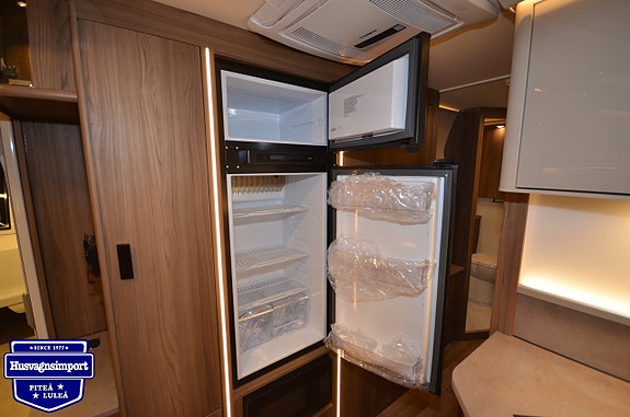 Kabe Imperial 600 XL KS Vinkelkök / Dubbelbädd / 2300 kg 10 of 19