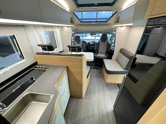 Adria Coral Axess 670 SL /Automat140hk/Elpatron/B-körkort 16 of 24