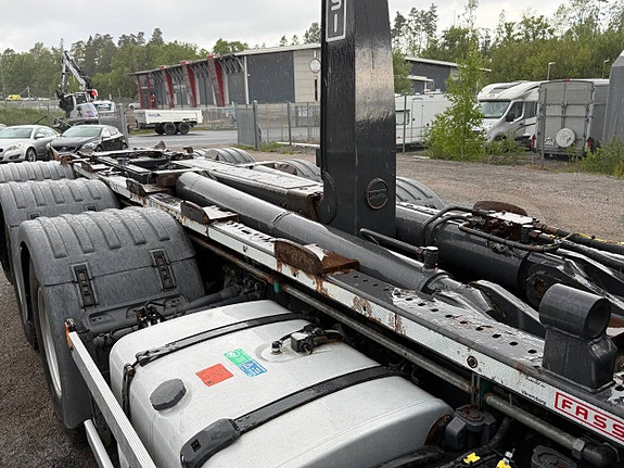 Scania G490 8x4 Tridem Lastväxlare Euro 6 Plogutrustad 6 of 9