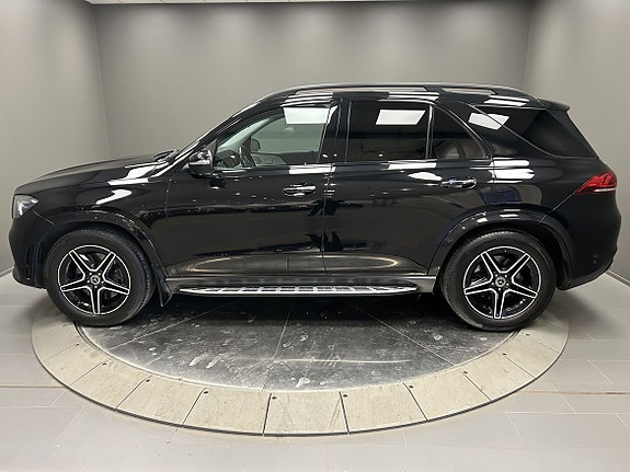 Mercedes-Benz GLE350 d 2 of 5