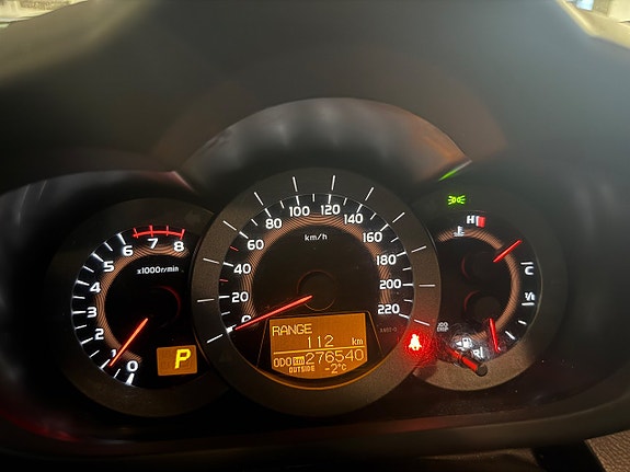 Toyota RAV4 8 of 13