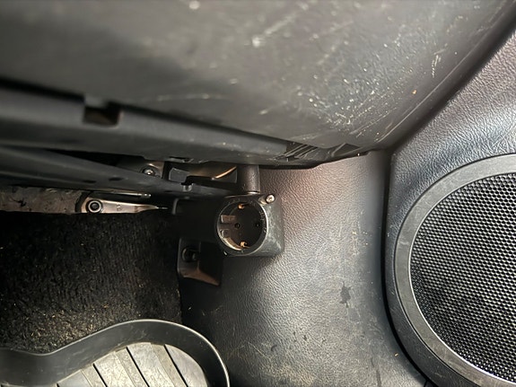Toyota RAV4 10 of 13