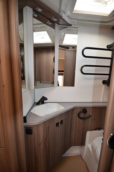 Kabe Imperial 560 XL KS 8 of 11