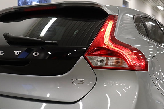 Volvo V40 23 of 23
