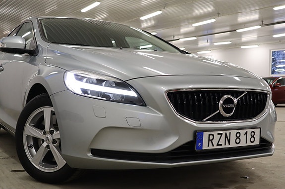 Volvo V40 21 of 23