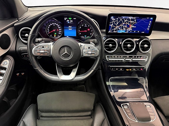 Mercedes-Benz GLC300 e 18 of 27