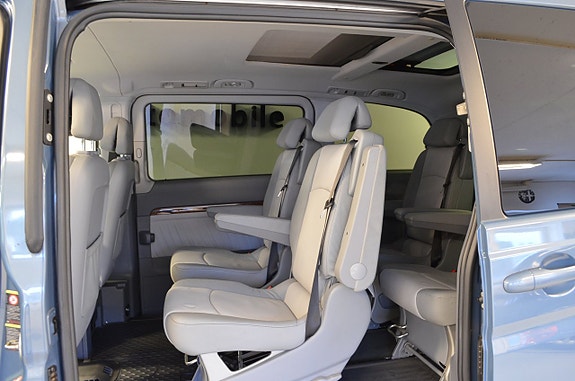 Mercedes-Benz Viano 4 of 5