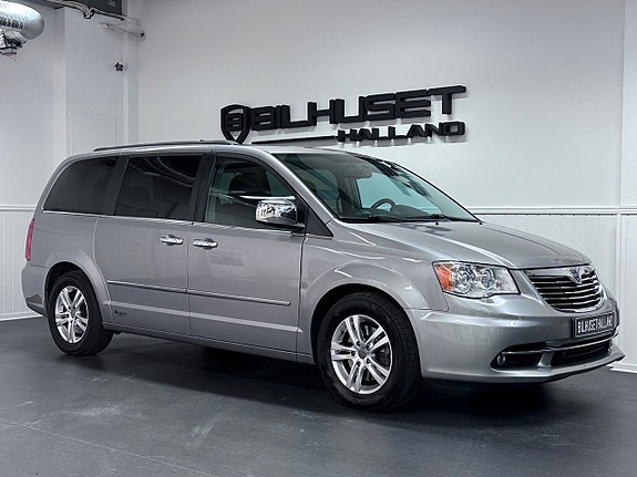 Lancia Voyager 5 of 5