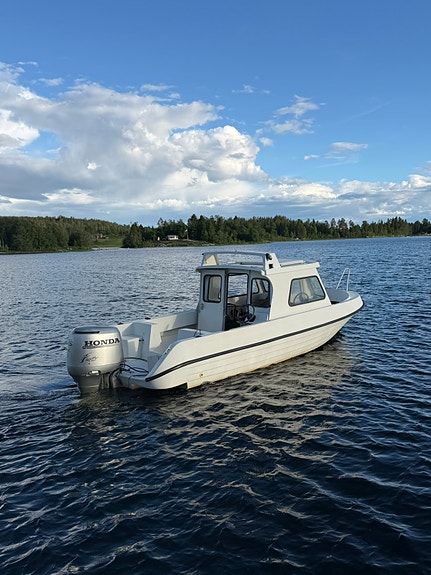 Grisslan 640 FC med Honda 115hk 4-takt HÖSTPRIS samt bromsad 80-trailer 4 of 7