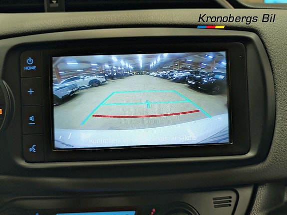 Toyota Yaris 18 of 18