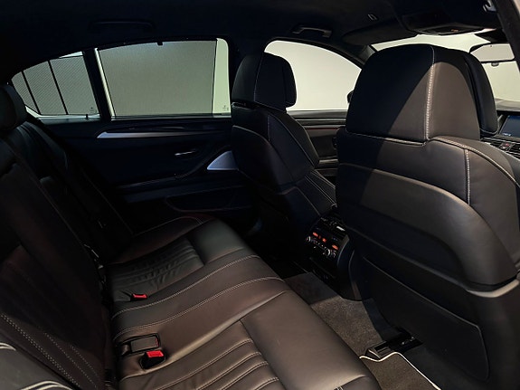 BMW M5 27 of 27