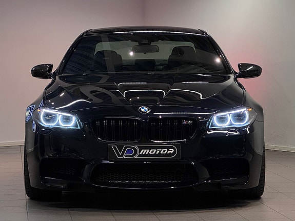 BMW M5 10 of 27