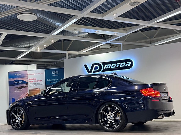 BMW M5 3 of 27