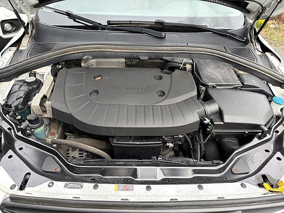 Volvo XC60 16 of 17