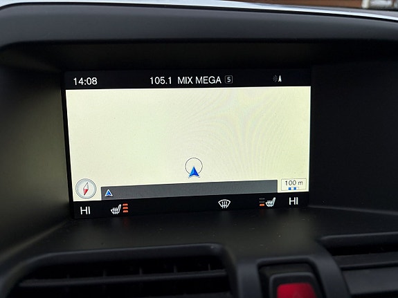 Volvo XC60 8 of 17