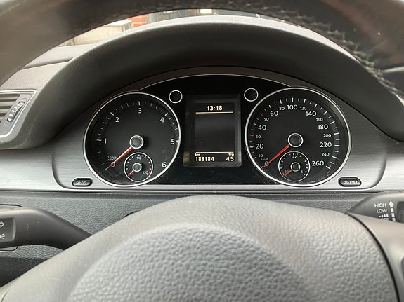 Volkswagen Passat 5 of 5