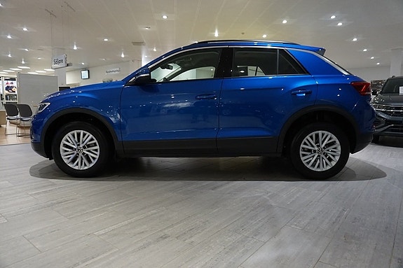 Volkswagen T-Roc 2 of 5