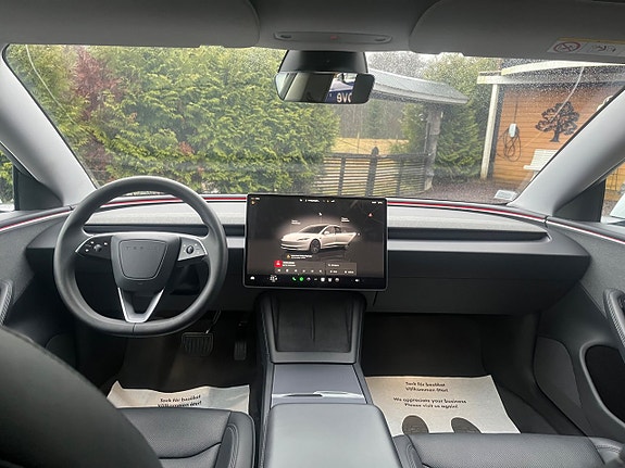 Tesla Model 3 5 of 5