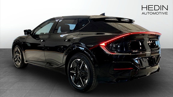 Kia EV6 3 of 13