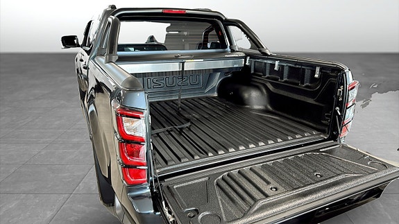 Isuzu D-max 6 of 9