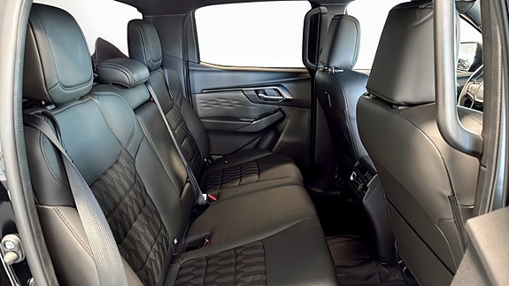Isuzu D-max 7 of 7