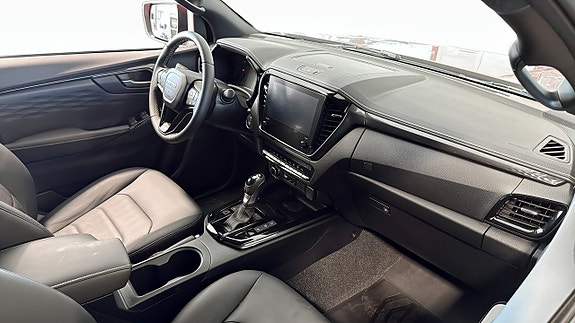 Isuzu D-max 6 of 8