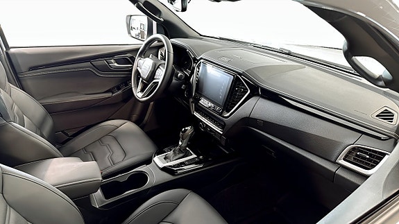 Isuzu D-max 7 of 8