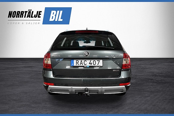 Skoda Octavia Scout 7 of 17