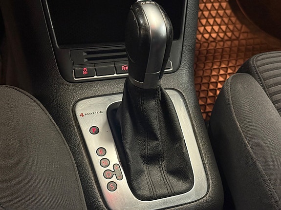 Volkswagen Tiguan 12 of 25