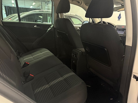 Volkswagen Tiguan 21 of 25