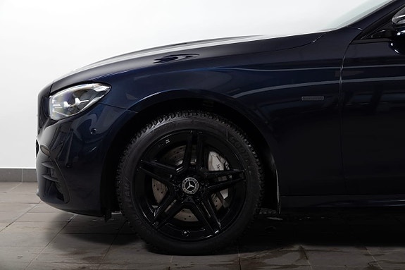 Mercedes-Benz E300 5 of 29