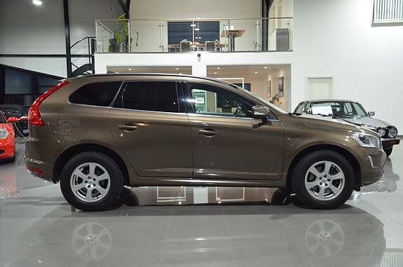 Volvo XC60 8 of 20