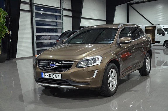 Volvo XC60 3 of 20