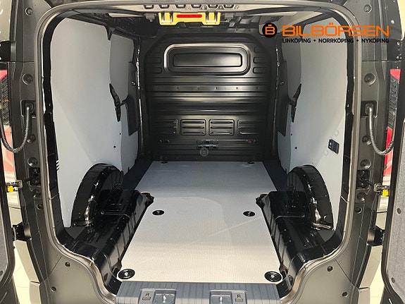 Kia PV5 13 of 17