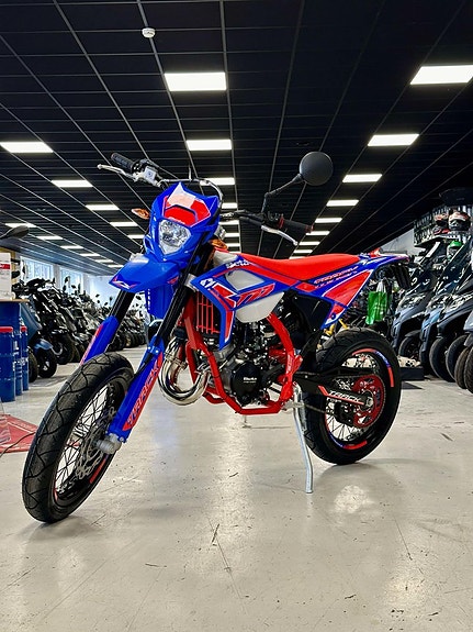 Beta RR 50 TRACK, Limited Edition Blue! 2 of 5