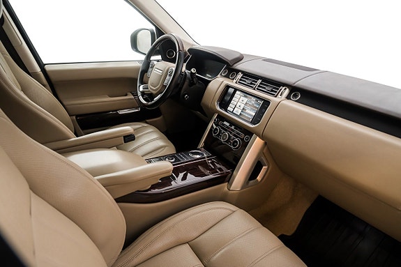 Land Rover Range Rover 24 of 30