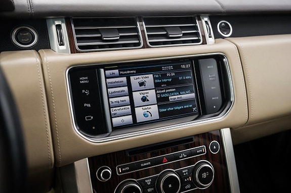 Land Rover Range Rover 17 of 30