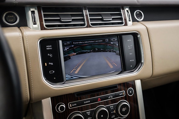 Land Rover Range Rover 18 of 30