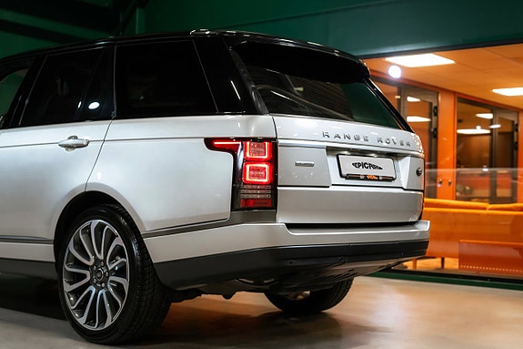 Land Rover Range Rover 4 of 5