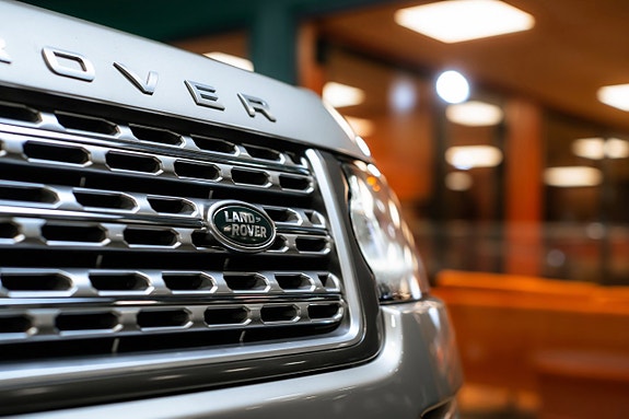 Land Rover Range Rover 10 of 30