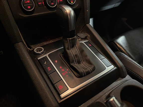Volkswagen Amarok 15 of 23