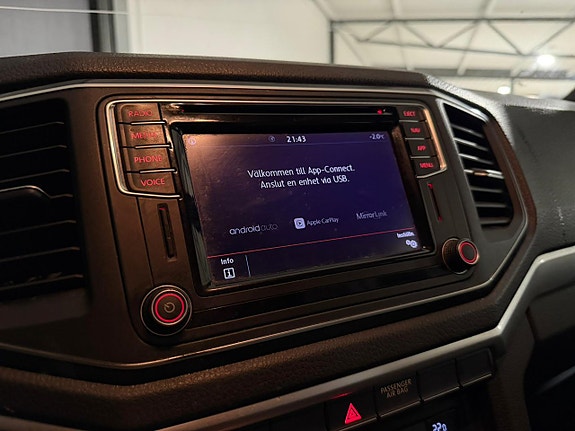 Volkswagen Amarok 18 of 23
