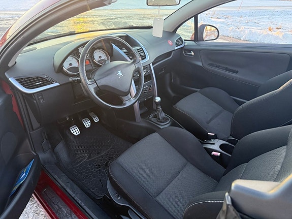 Peugeot 207 CC 13 of 13