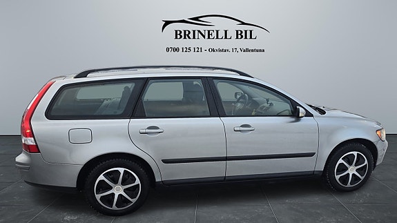 Volvo V50 7 of 9