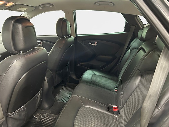 Hyundai ix35 8 of 10