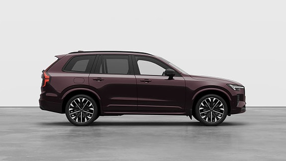 Volvo XC90 3 of 5