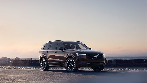 Volvo XC90 9 of 16