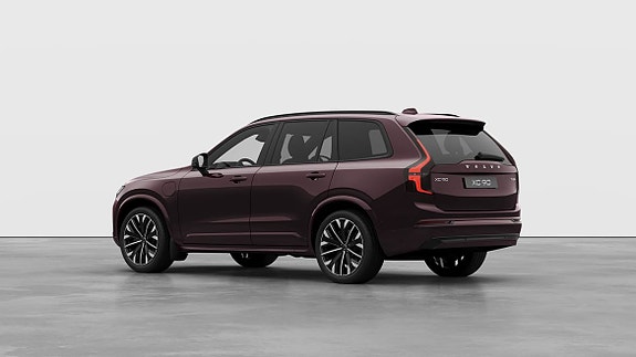 Volvo XC90 4 of 5